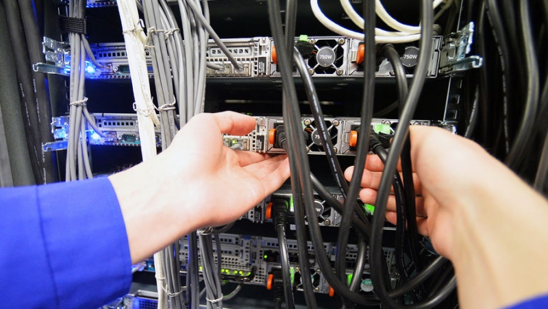 Рычаг влияния: власти хотят заставить локализоваться иностранные IT-компании