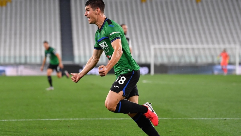 Украинец Малиновский забил пенальти за Аталанту: видео