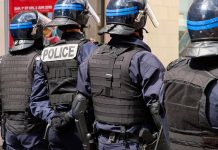 На первомайской манифестации в Париже полиция применила слезоточивый газ (ВИДЕО)