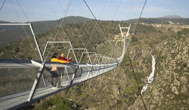 В Португалии открыли самый длинный подвесной мост в мире