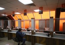 Пенсионеры рассказали об издевательствах со льготами и подарками