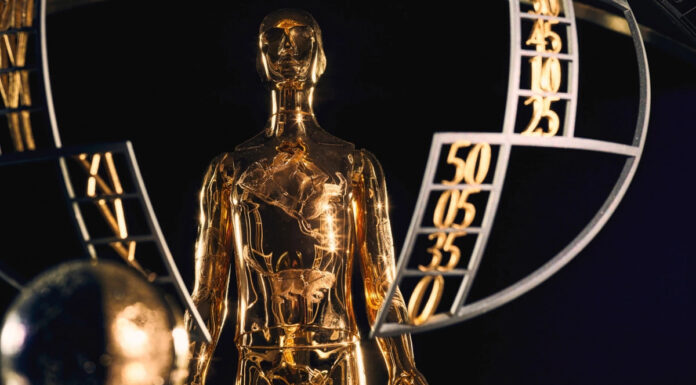 В уникальных часах La Quête du Temps трудится маленький искусственный астроном