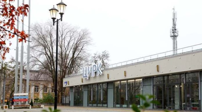 В уникальный цирк на Волге вдохнули новую жизнь