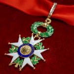 Сырский получил высшую награду Франции